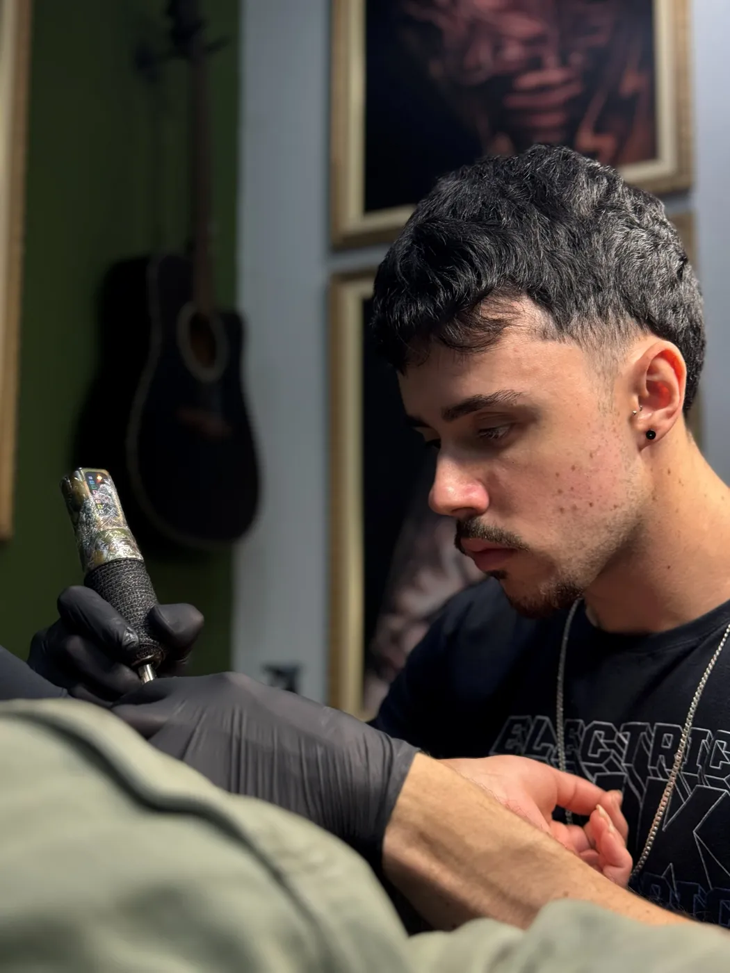 Lucas Reis no estúdio